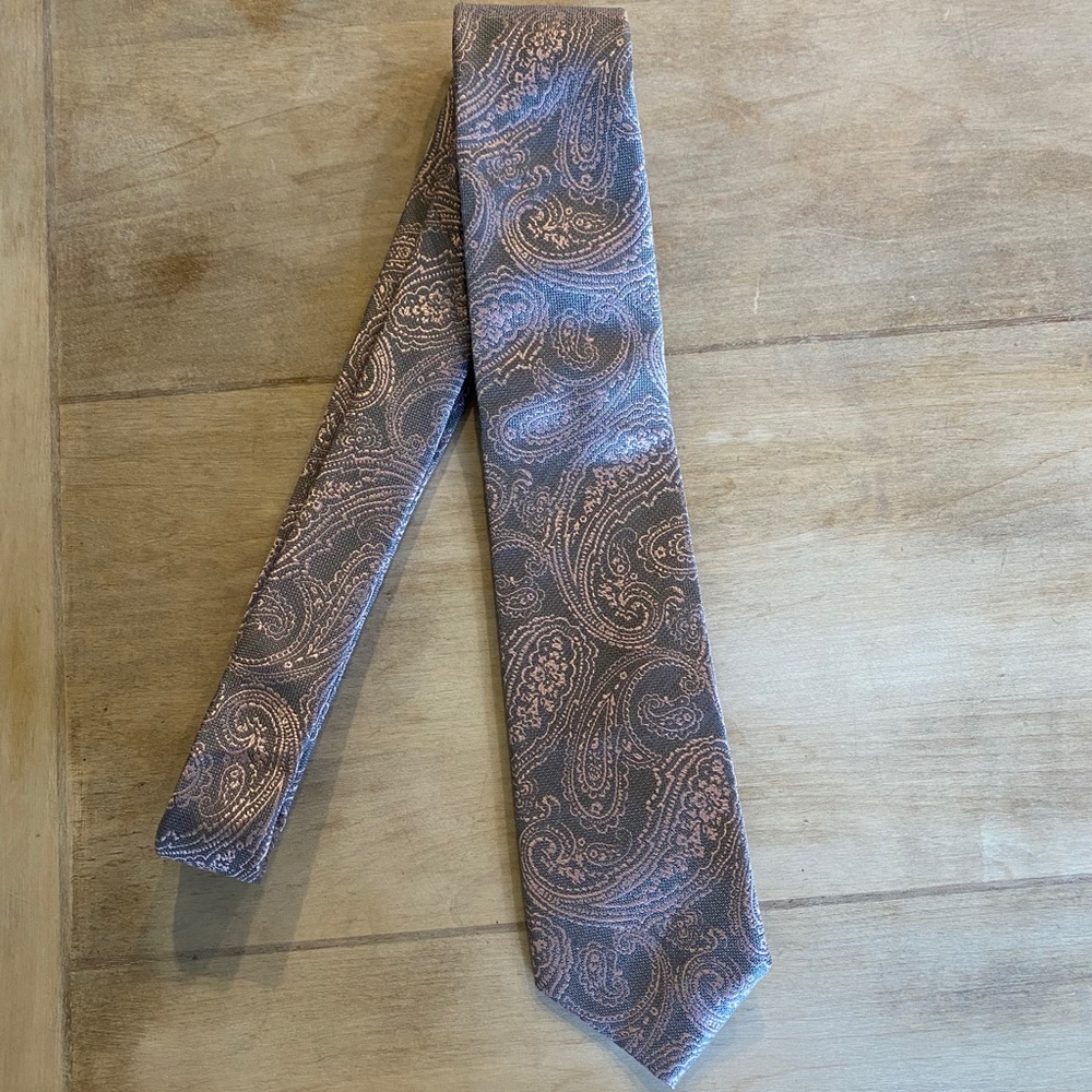 Michael Kors Sliver and Pink Paisley Tie